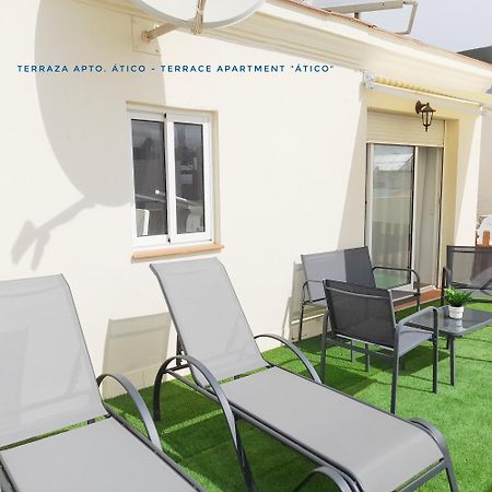 Apartamentos Vicenta Playa Carihuela ตอร์เรโมลิโนส ภายนอก รูปภาพ